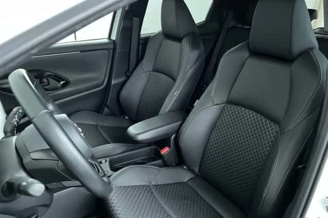 Toyota Yaris (2022) thumbnail 11