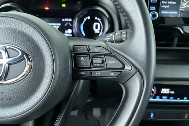 Toyota Yaris (2022) thumbnail 16