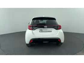 Toyota Yaris (2022) thumbnail 4