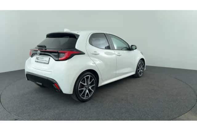 Toyota Yaris (2022) thumbnail 5
