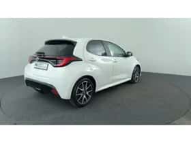 Toyota Yaris (2022) thumbnail 5