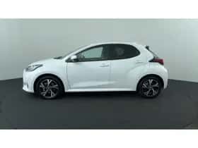 Toyota Yaris (2025) thumbnail 2