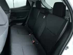 Toyota Yaris (2025) thumbnail 24