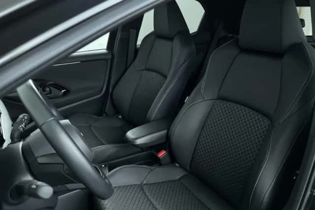 Toyota Yaris (2024) thumbnail 11