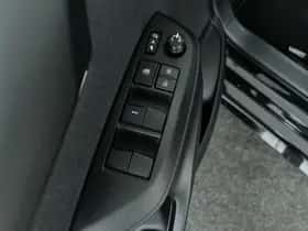 Toyota Yaris (2024) thumbnail 12