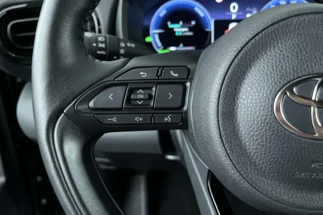 Toyota Yaris (2024) thumbnail 15
