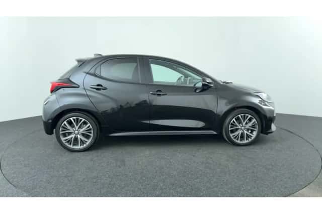 Toyota Yaris (2024) thumbnail 6