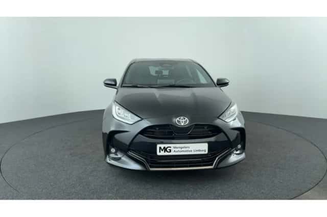 Toyota Yaris (2024) thumbnail 8