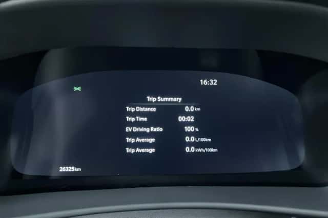 Toyota C-HR (2025) thumbnail 17