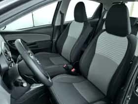 Toyota Yaris (2020) thumbnail 11