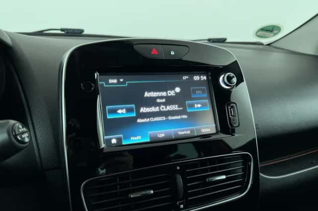 Renault Clio (2018) thumbnail 18