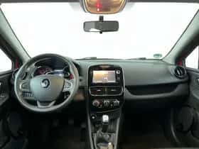 Renault Clio (2018) thumbnail 25
