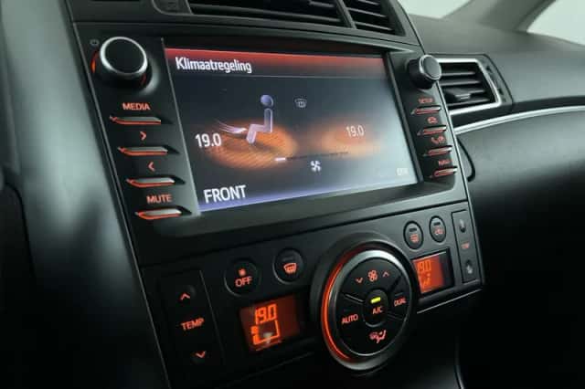 Toyota Verso (2017) thumbnail 22