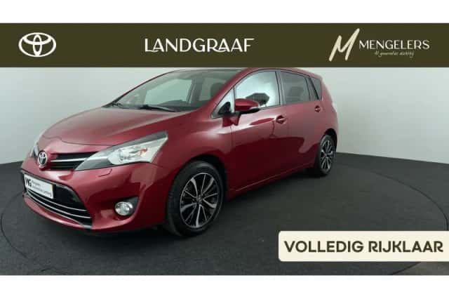 Toyota Verso (2017) thumbnail 1