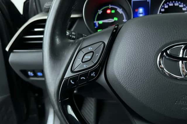 Toyota C-HR (2019) thumbnail 15