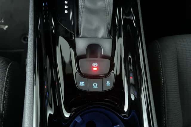 Toyota C-HR (2019) thumbnail 23