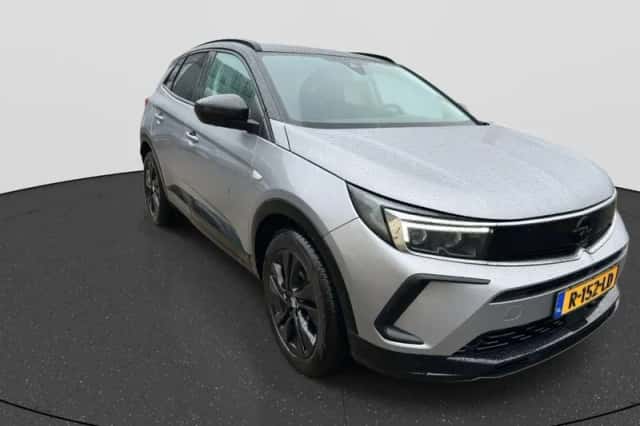 Opel Grandland (2022) thumbnail 3