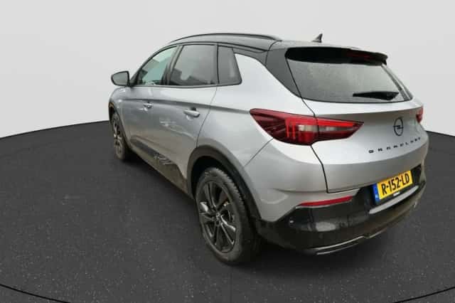 Opel Grandland (2022) thumbnail 4