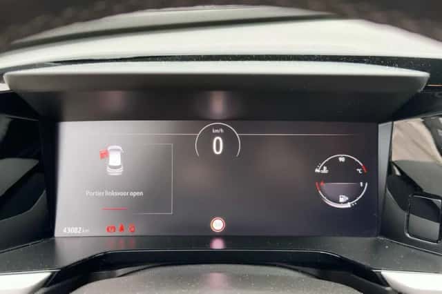 Opel Grandland (2022) thumbnail 6