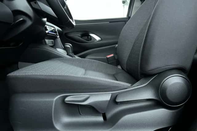 Toyota Yaris (2022) thumbnail 13