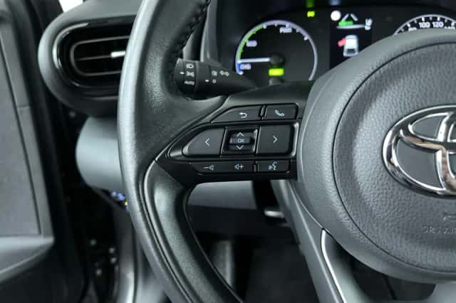 Toyota Yaris (2022) thumbnail 15