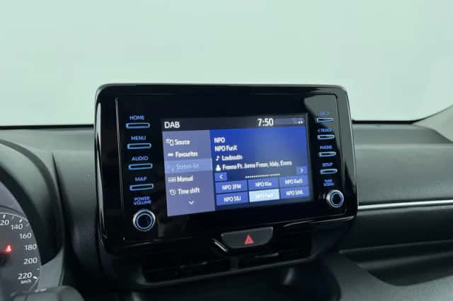 Toyota Yaris (2022) thumbnail 18