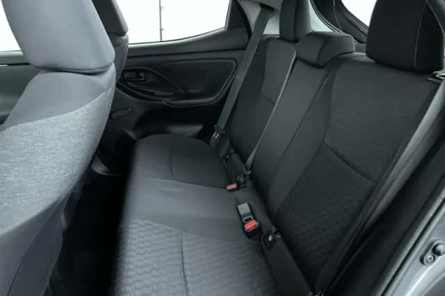 Toyota Yaris (2022) thumbnail 23