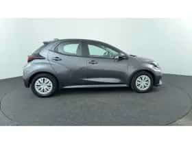 Toyota Yaris (2022) thumbnail 6
