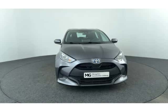 Toyota Yaris (2022) thumbnail 8