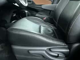 Toyota Yaris (2014) thumbnail 13