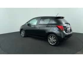 Toyota Yaris (2014) thumbnail 3