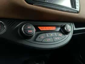 Toyota Yaris (2014) thumbnail 21