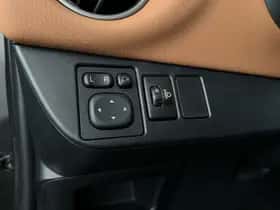 Toyota Yaris (2014) thumbnail 27
