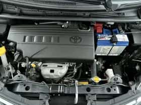 Toyota Yaris (2014) thumbnail 28