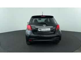 Toyota Yaris (2014) thumbnail 4