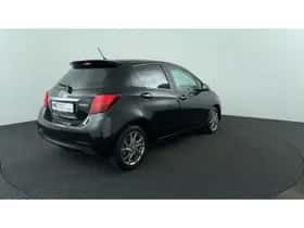 Toyota Yaris (2014) thumbnail 5
