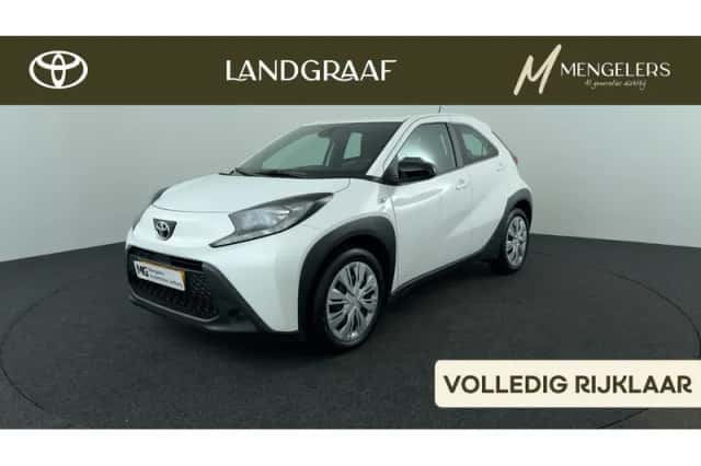 Toyota Aygo X (2024) thumbnail 1