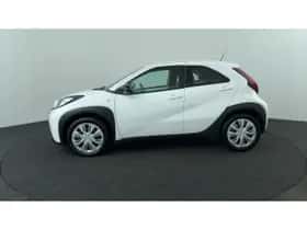 Toyota Aygo X (2024) thumbnail 2