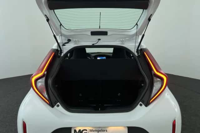 Toyota Aygo X (2024) thumbnail 25