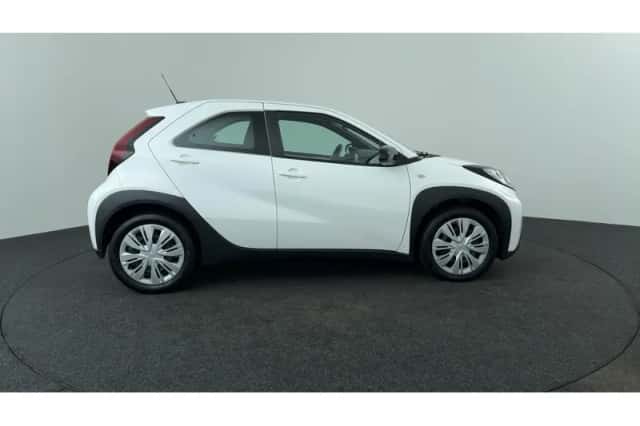 Toyota Aygo X (2024) thumbnail 6
