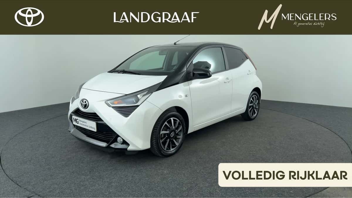 Toyota Aygo (2022) — foto 1