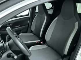 Toyota Aygo (2022) thumbnail 11