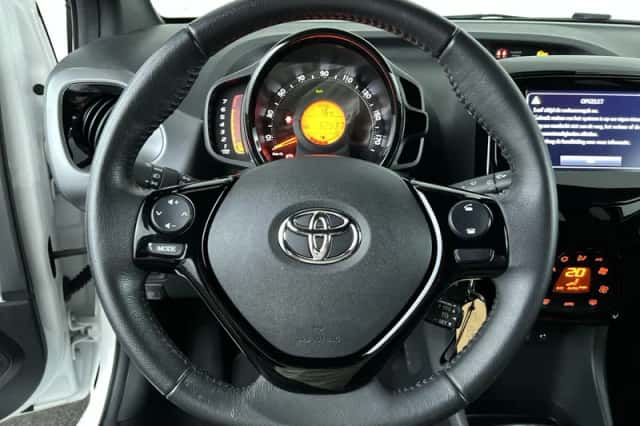 Toyota Aygo (2022) thumbnail 14
