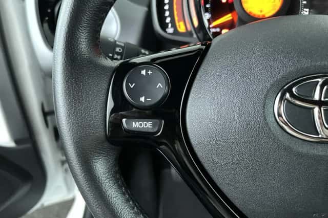 Toyota Aygo (2022) thumbnail 15