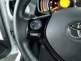 Toyota Aygo (2022) thumbnail 15