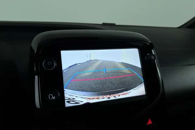 Toyota Aygo (2022) thumbnail 19