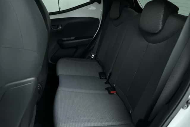 Toyota Aygo (2022) thumbnail 23