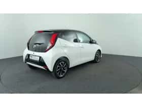 Toyota Aygo (2022) thumbnail 5
