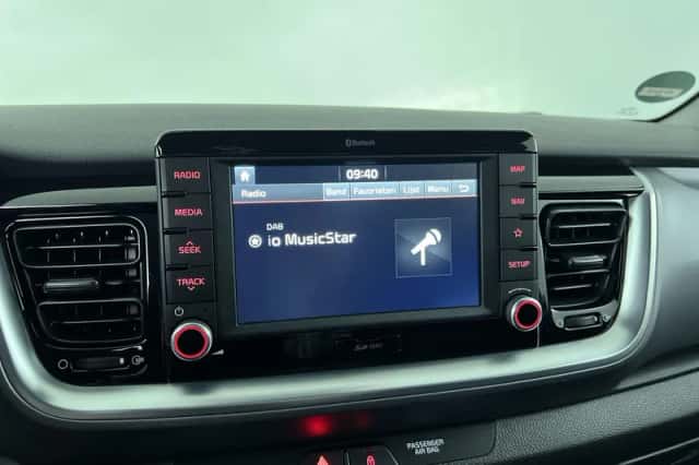 Kia Stonic (2019) thumbnail 18