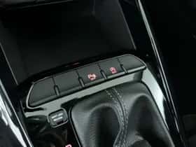 Kia Stonic (2019) thumbnail 23